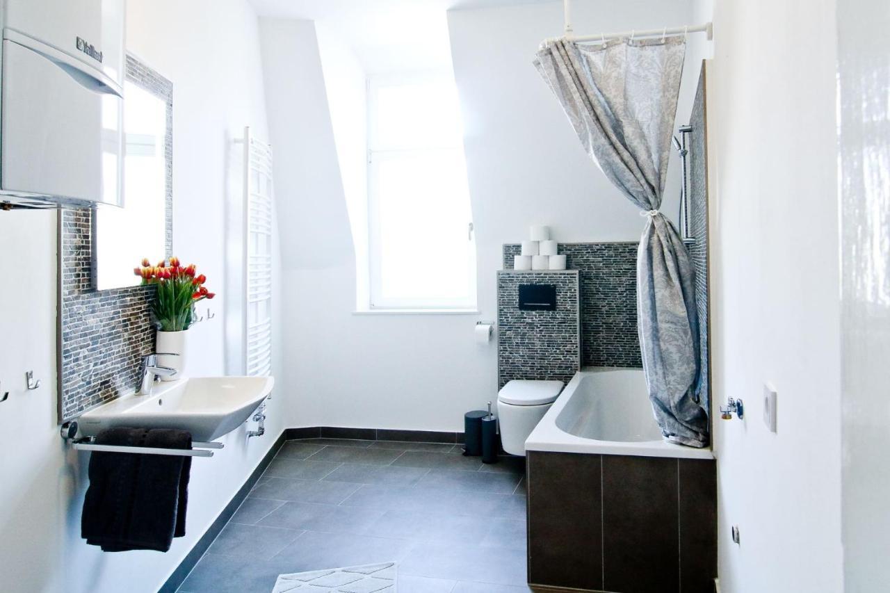 Apartmondo Ferienwohnungen Wuppertal Wichlinghaus Esterno foto