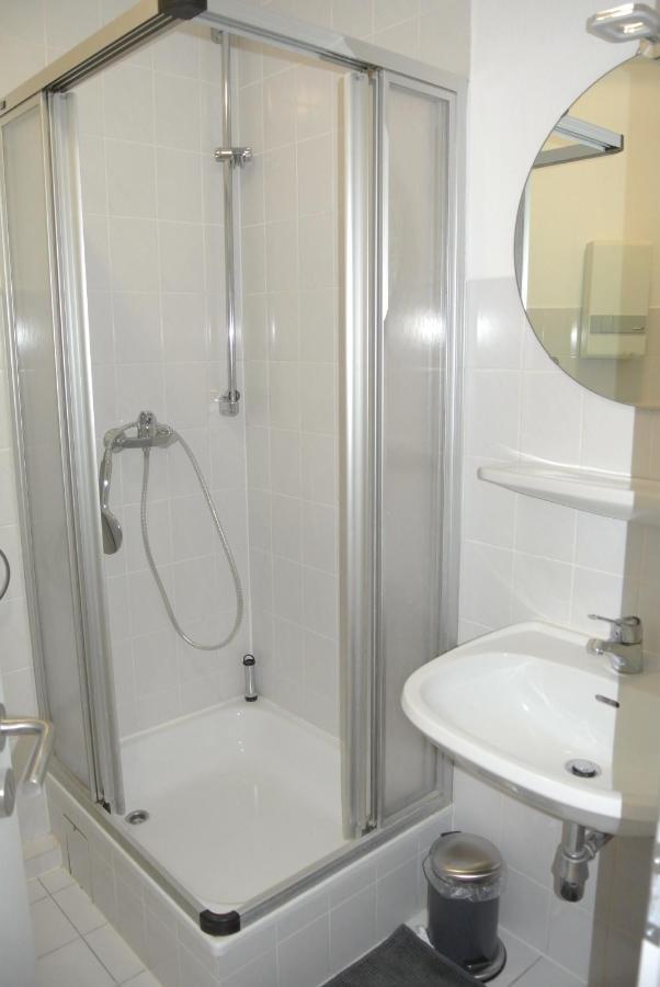 Apartmondo Ferienwohnungen Wuppertal Wichlinghaus Esterno foto